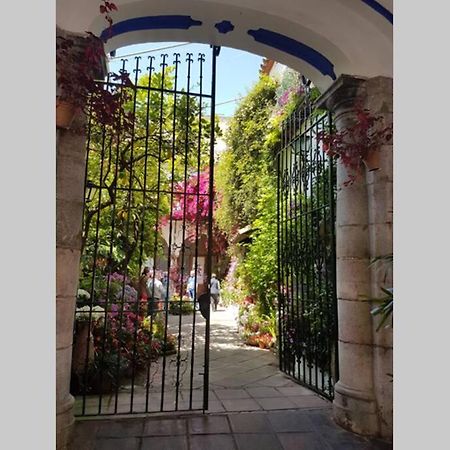 Apartamento San Pedro-Corredera Kordoba Bagian luar foto